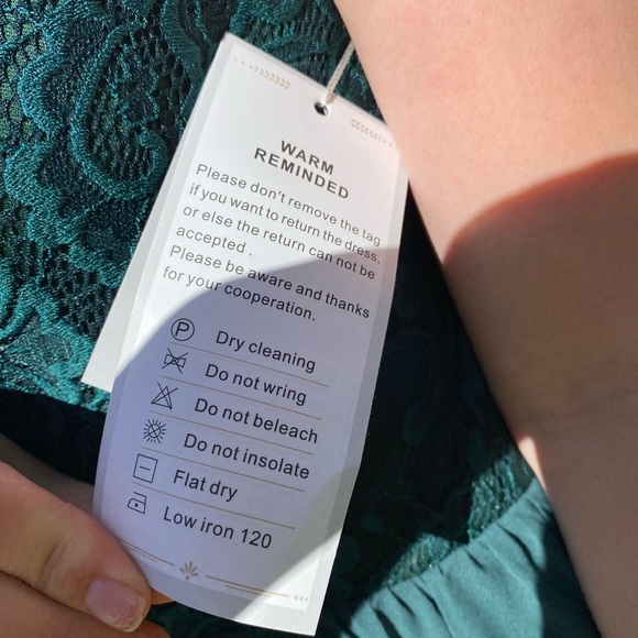 Pretty Party dress. Green hi-low dress, women’s size Medium (6/8) - Picture 9 of 12